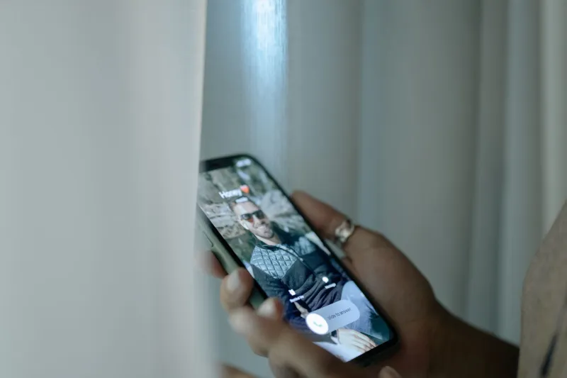 Scroll to Stream: How a 15-Second Clip Is Replacing the Subscribe Button